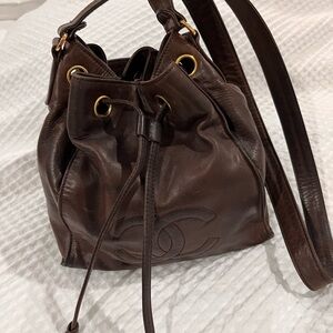 Chanel vintage bucket shoulder crossbody bag lamb skin